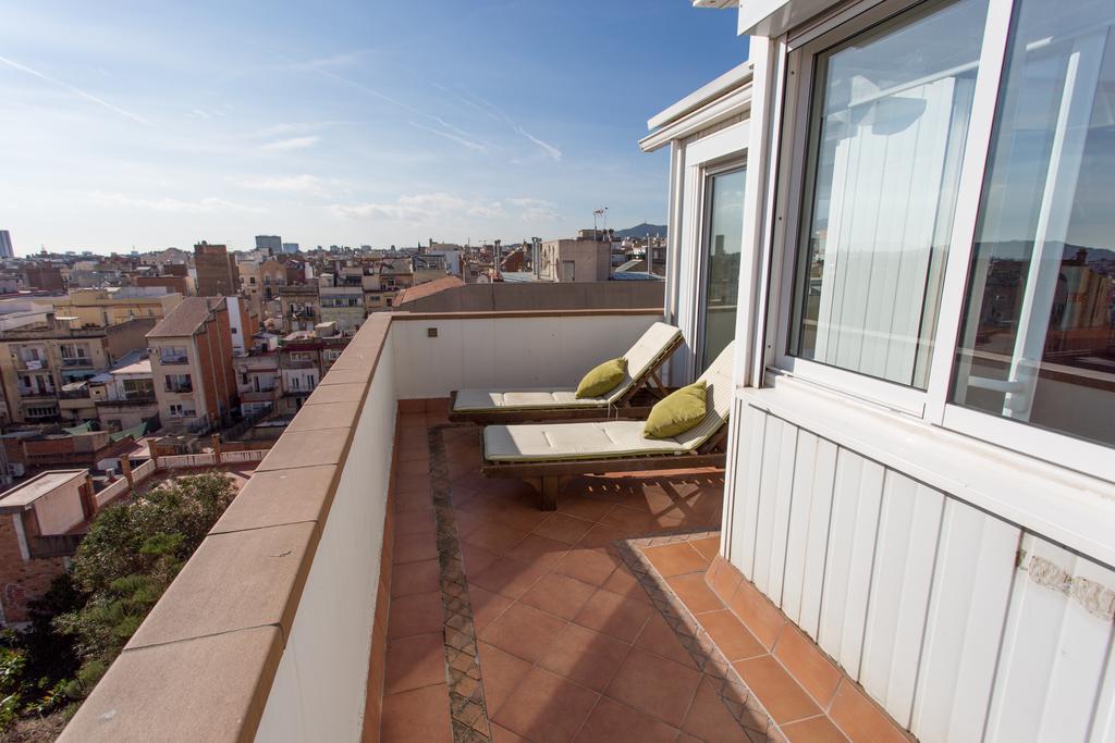 Gaudi Views Apartment Barcelona Exteriör bild