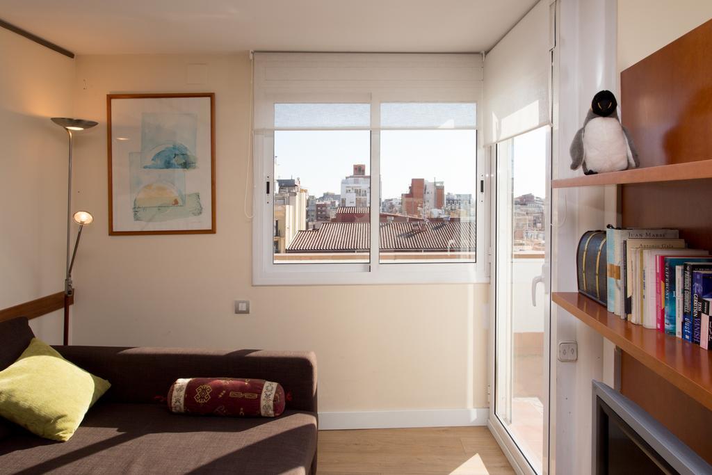 Gaudi Views Apartment Barcelona Exteriör bild