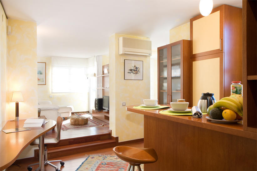 Gaudi Views Apartment Barcelona Rum bild